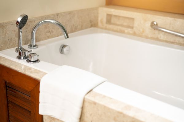 Cost of Tub Faucet Repair in Silver Spring