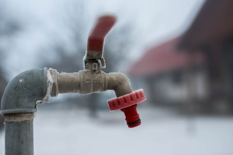 Outdoor faucet winterization
